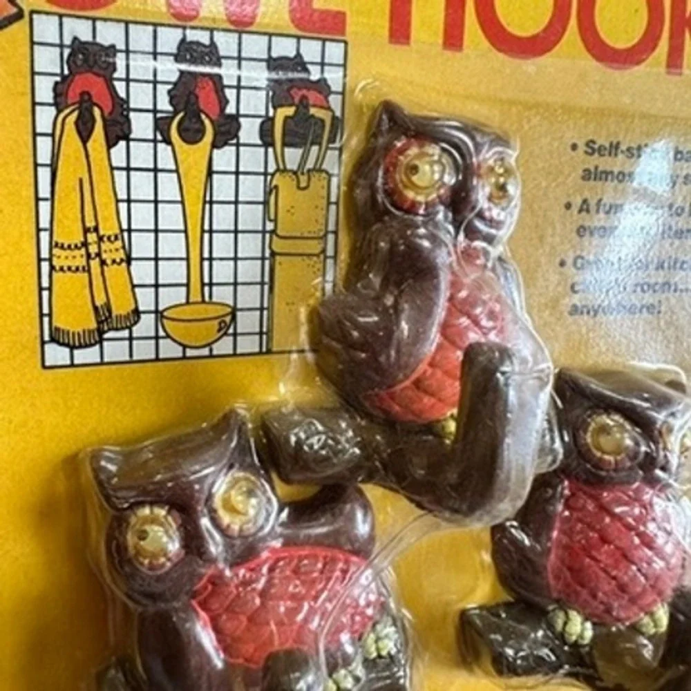 New Design Vintage Owl Hooks Set of 3 Brown Red Self-Stick Adhesive Wall Hangers